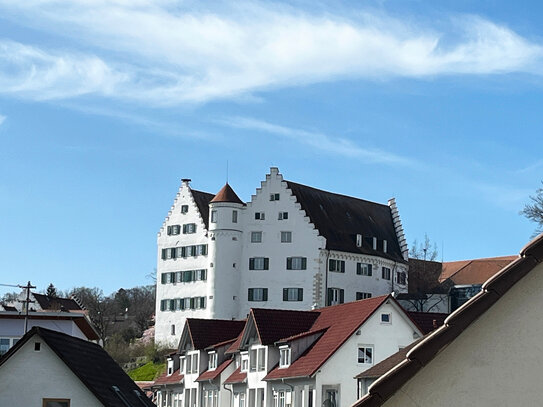 Blick auf´s Aulendorfer Schloss! 4-Zimmerwohnung in zentraler Lage