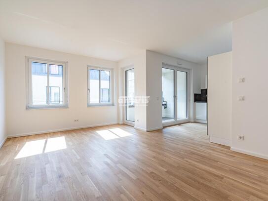 ** Moderne 3-Raum-Wohnung mit LOGGIA und EINBAUKÜCHE direkt im Zentrum! **