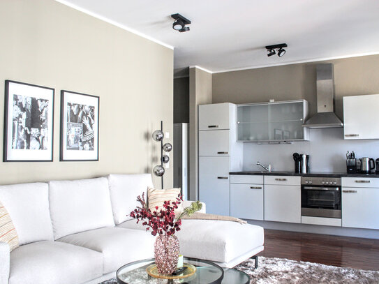 153 | Newly furnished 2 room apartment in highly sought after Mitte location