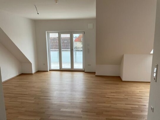 ** 2-Zimmer-Neubauwohnung Nähe S-Bahn mit riesigem Balkon **