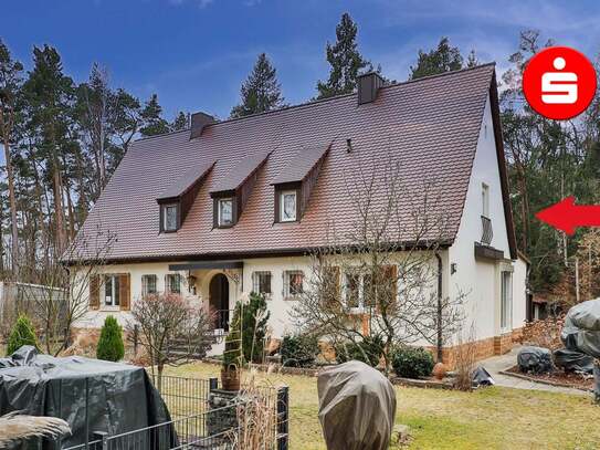 Haus im Haus! Vielseitige Möglichkeiten in Schwabach-Schwarzach mit rießigem Grundstück und Waldfläche!