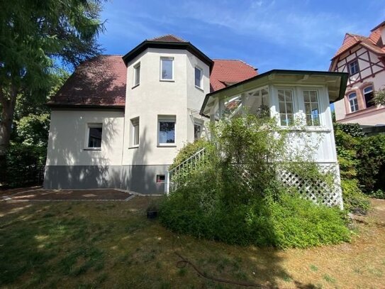 Besonderheit in Erlenstegen: Freistehendes, renoviertes 5-Zi.-EFH mit Garten, saniertem Bad und EBK