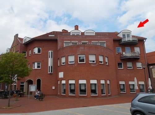 Dachgeschosswohnung mit Balkon und Dachterrasse