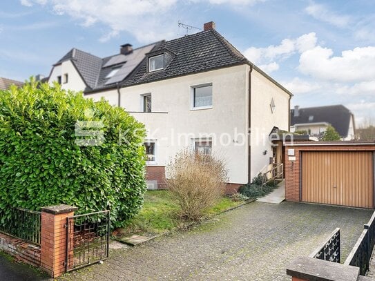 Großzügiges Reiheneckhaus in begehrter Lage von Köln-Dünnwald