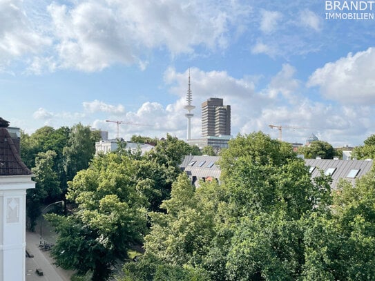 Wohnen auf Zeit - Möblierte großzügige 86m²-DG-Whg. mit Fahrstuhl und super Ausblick - Eimsbüttel