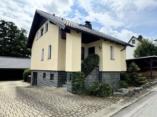 Gepflegtes Einfamilienhaus in ruhiger Lage 142 m² | EBK | Kamin | Garage | Terrasse | Sauna | Keller