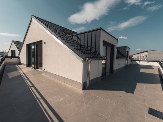 Exklusives Penthouse: 3-Zimmer-Wohnung mit eigenem Aufzug und Blick auf die Martinskirche