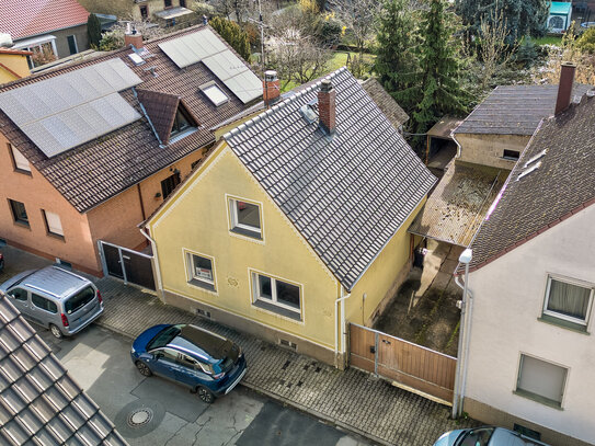 Kleines Einfamilienhaus, anbauen, oder komplett neu bauen. Hier ist vieles möglich!