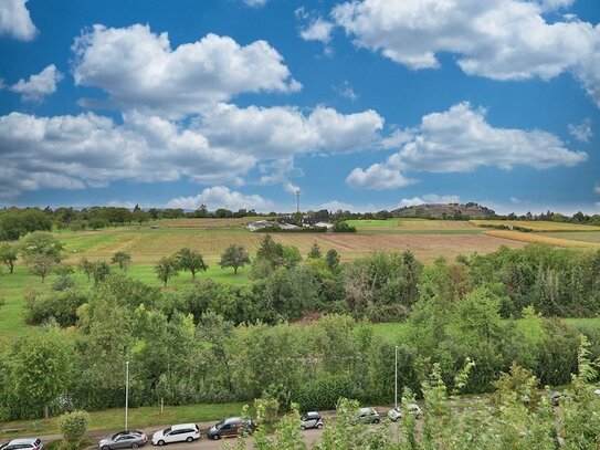 Wohnen mit Aussicht: Helle 3-Zimmer-Wohnung mit Blick ins Grüne