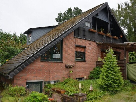 Zwangsversteigerung: Einfamilienhaus mit Einlieger, Garage und Carport in Bankewitz