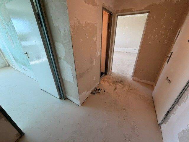 Renovierungsbedürftige Wohnung in Top-Lage - Gestalten Sie Ihr Traumzuhause! - Photo 1