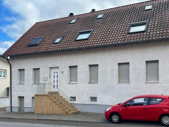 Attraktives Mehrfamilienhaus in Neunkirchen - Frisch modernisiert und vielseitig nutzbar