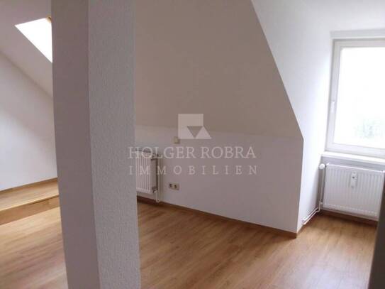 2 Zimmer, Einbauküche, Balkon