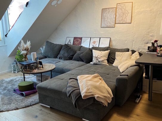 Wunderschöne 2-Zimmer-Wohnung mitten im Städtle mit Balkon