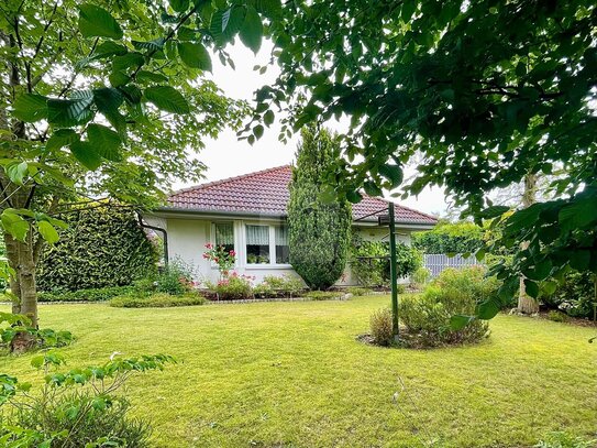 Gepflegter Bungalow mit Souterrain am Waldrand