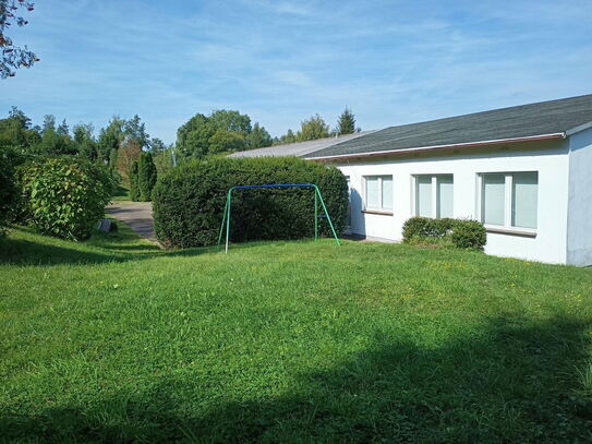 Haus mit Wohnung, Büro, Lager