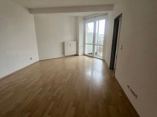 Geräumige 1-Raum-Wohnung mit Balkon in Stadtlage!