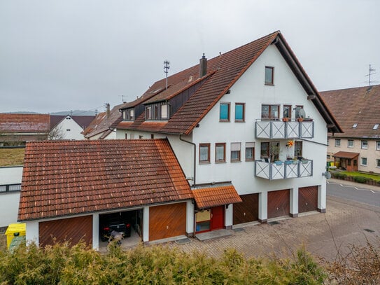 Dachgeschosswohnung mit Ausbaupotenzial