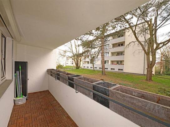 Immobilien-Richter: 4-Zimmerwohnung mit Balkon in ruhiger Lage