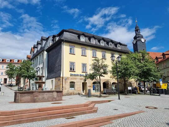 Zentral gelegene Maisonette 2-Raumwohnung direkt am Markt | Einbauküche