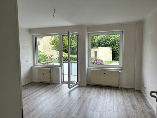 Renovierte 2,5-Raum-Wohnung mit Balkon