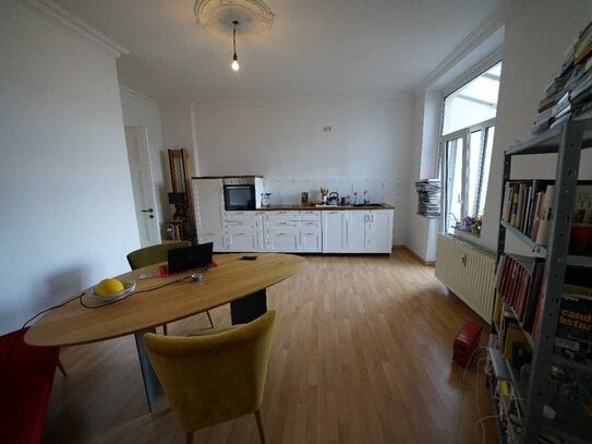 Charmante 2 Zimmer-Altbauwohnung mit Balkon in Düsseldorf-Flingern Nord!