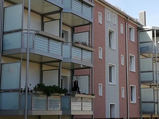 Erstbezug nach Modernisierung! Schöne 3 Zimmerwohnung mit Balkon in Hannover-Stöcken