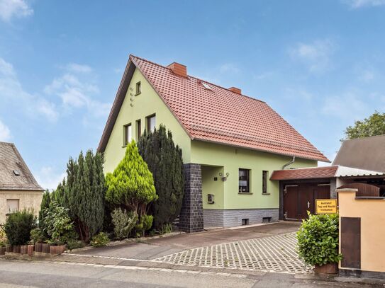 Einfamilienhaus mit Gewerbe oder Gästehaus in Unterwellenborn