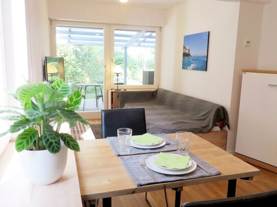 1-Zimmerwohnung mit eigenem Eingang, Küchenzeile, separates Badezimmer mit DU/WC, TV, Terrasse, Internet und Telefon