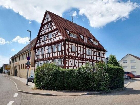 Moderne Wohnung in gemütlichem Fachwerkhaus