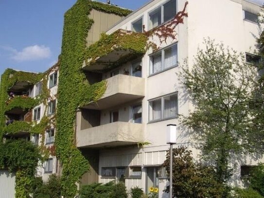 Helle, freundliche 2 Zimmerwohnung ca. 72 qm mit Balkon