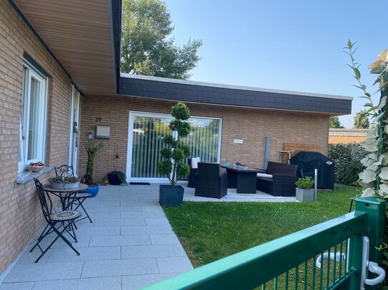 Troisdorf-Eschmar-Gartenstadt! Modernisierter, großzügiger, sonniger Bungalow in ruhiger Wohnlage!