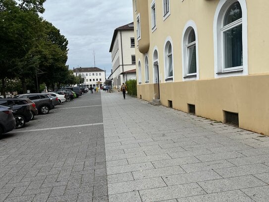 Vollmöblierte Wohnung am Plattlinger Bahnhof zu verkaufen