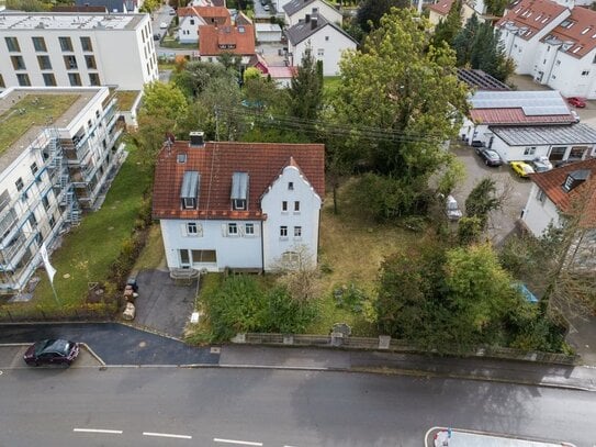 Mehrfamilienhaus mit 5 Einheiten (3 WE frei) und genehmigter Bauvoranfrage für Neubau in Bobingen