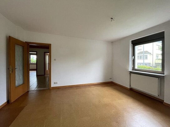 Geräumige 4-Zimmer Wohnung mit Terrasse und Garten in ruhiger Lage in Aschaffenburg/Schweinheim