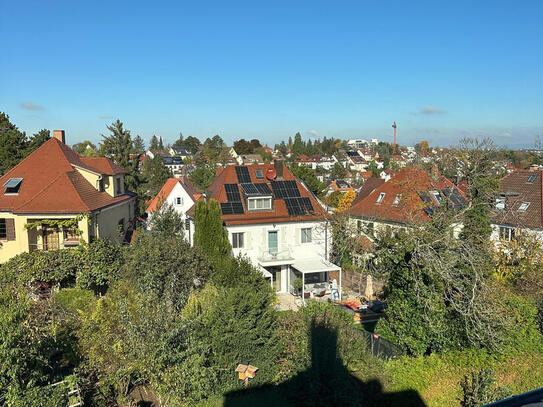 Super hübsche Dachgeschoss-Wohnung am Killesberg!