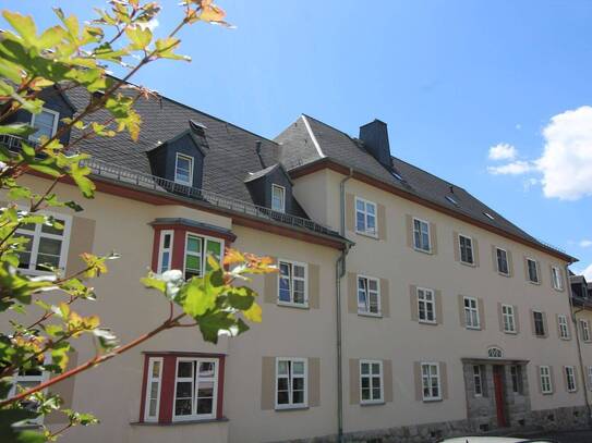 Einzug im Sommer möglich! Balkon! Stellplatz!