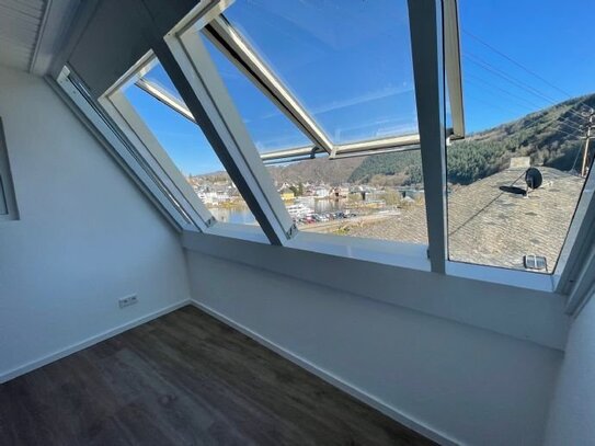 Moderne 3 ZKB Wohnung mit Loggia und tollem Moselblick