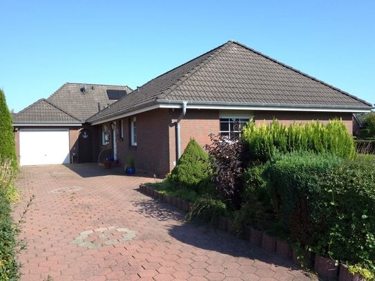 Neuer Preis ! Barrierefreies Leben in einem gepflegten Bungalow in schöner Dorflage Nähe Marne-Nordsee