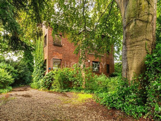 Für Sanierer - EFH/ZFH mit Garten in sehr ruhiger grüner Lage nahe der Niepkuhlen in Krefeld