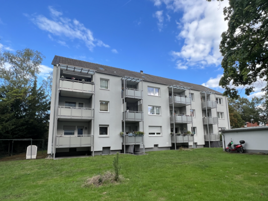 Provisionsfrei: zuverlässig vermietete 3-Zimmer Wohnung mit Balkon zur Kapitalanlage!