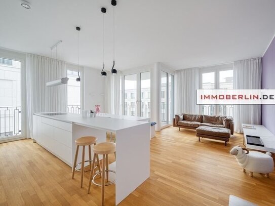 IMMOBERLIN.DE - Zentrale Bestlage! Sehr charmante Wohnung mit Südbalkon + 2 optionale Garagenplätze