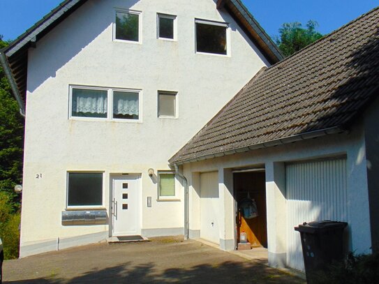 Junge und hervorragend aufgeteilte 4-Zimmer Eigentumswohnung mit 2 Bädern, Balkon und Garage!