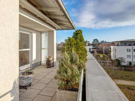 Phantastische 2-Zimmer-Dachterrassenwohnung im grünen Haar