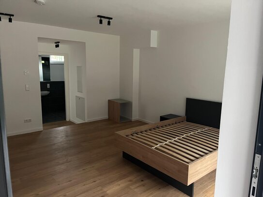 Erstbezug 01.02.2025! Möblierte 1,5-Zimmer-Terrassenwohnung