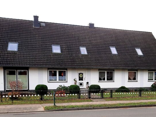 Mehrfamilienhaus mit großem Wassergrundstück