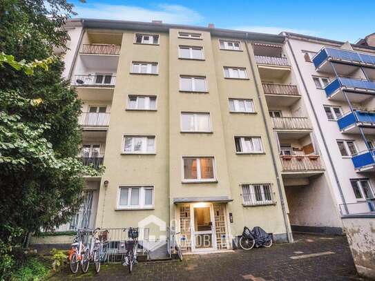 3-Zimmer-Wohnung in zentraler Lage von Frankfurt-Westend mit zwei Balkonen