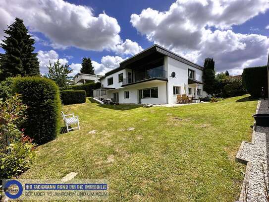 DIE PANORAMA - PERLE: BUNGALOW mit EINLIEGERWOHNUNG und ATEMBERAUBENDEM AUSBLICK