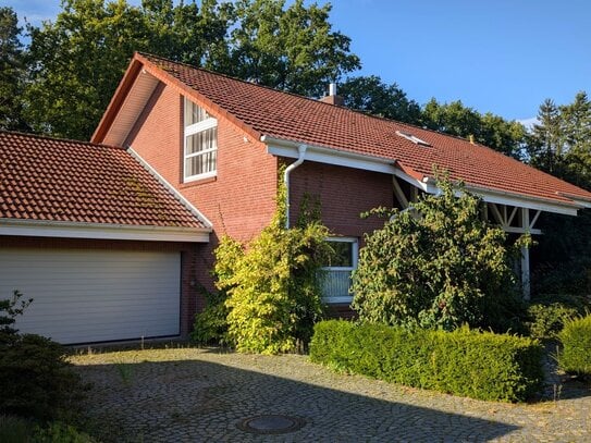 Großzügiges Architektenhaus in Wienhausen mit Sanierungsbedarf -Garage und offener Galerie (MA-6362)