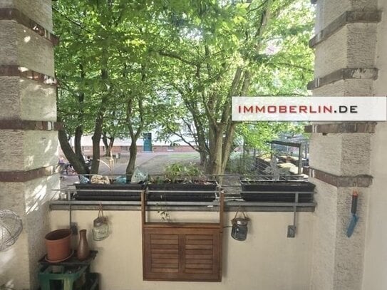 IMMOBERLIN.DE - Sehr sympathische Altbauwohnung mit Südwestbalkon nahe Dörpfeldstraße & WISTA